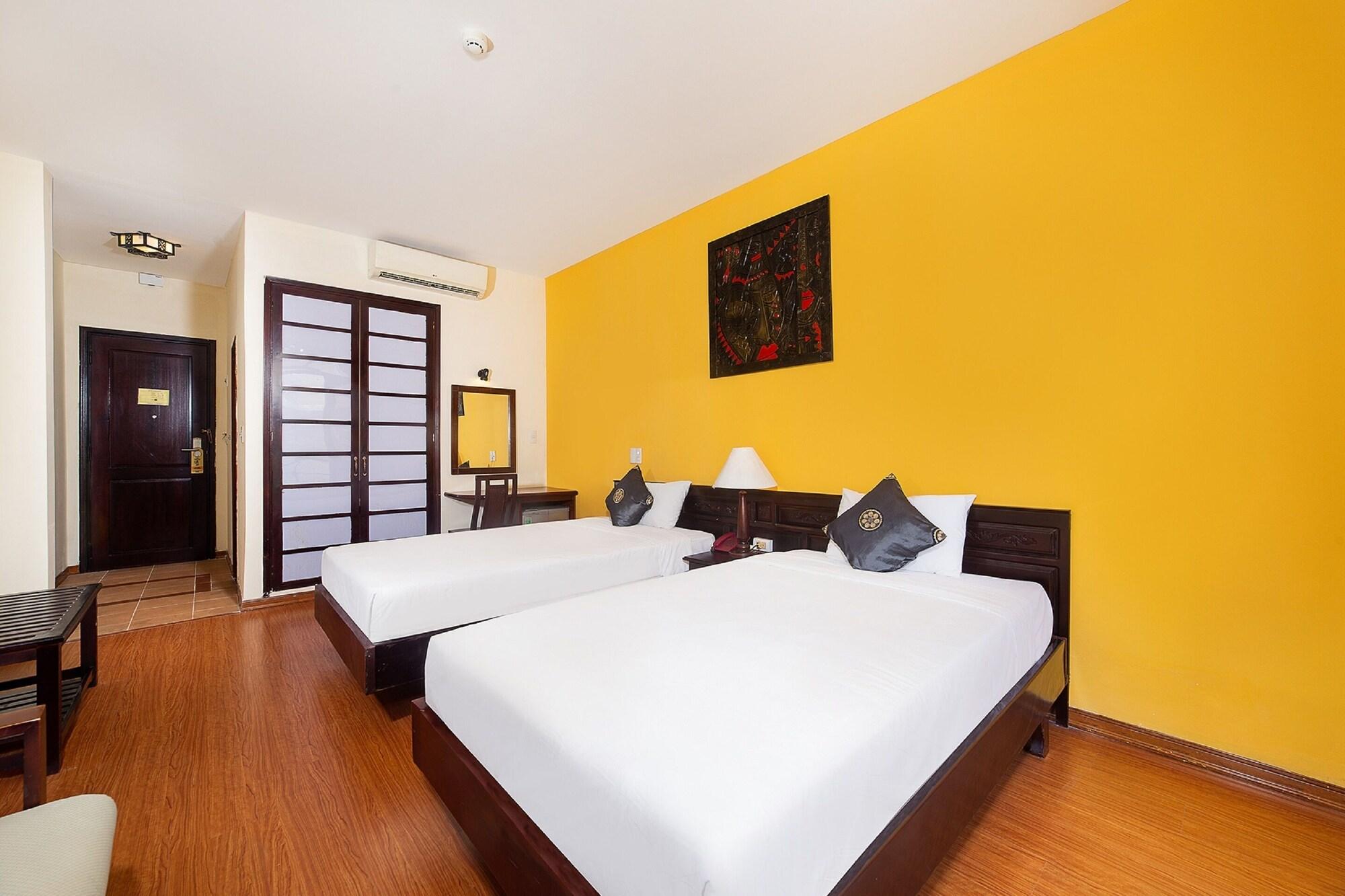 Gold Coast Da Nang Hotel Екстериор снимка