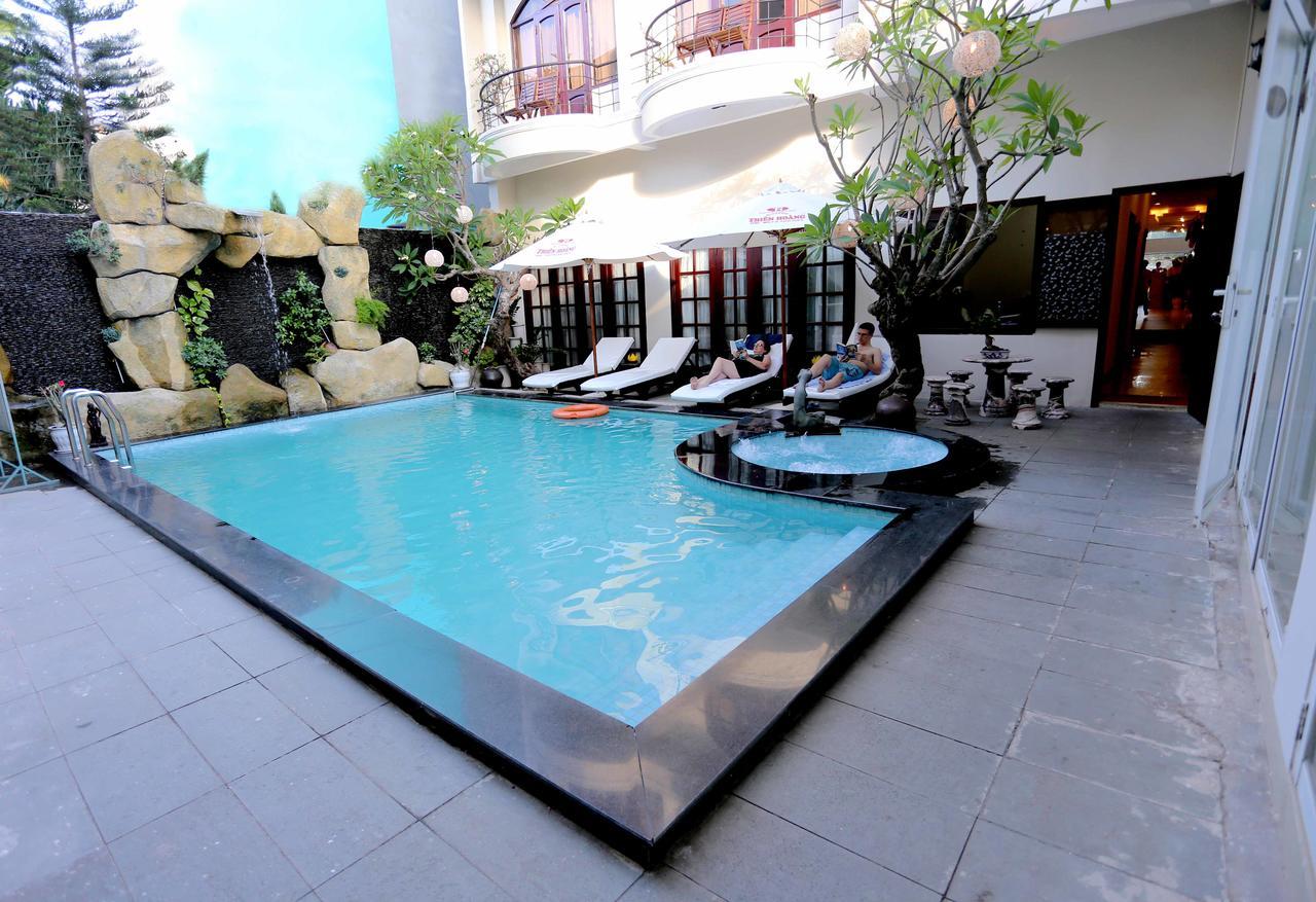 Gold Coast Da Nang Hotel Екстериор снимка